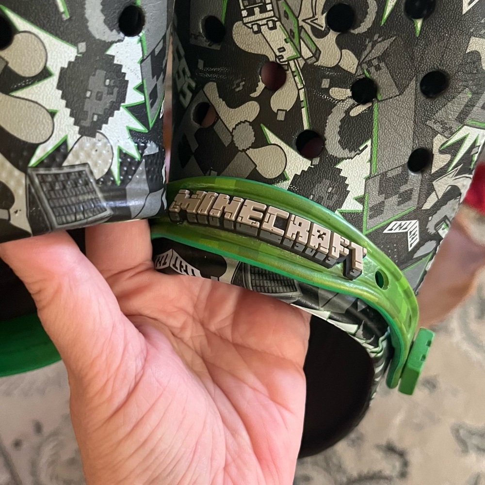 Crocs Minecraft - Picture 2 of 4